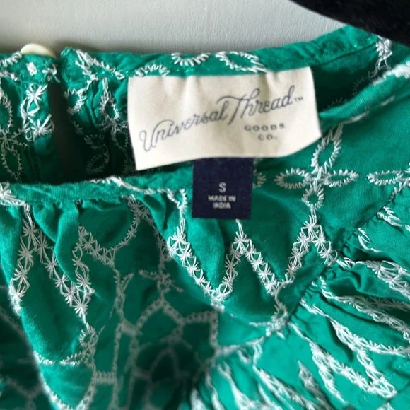 Universal Thread Ruffle Top - Picture 12 of 13